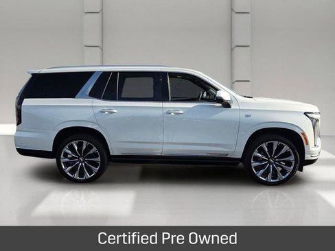 Certified 2025 Cadillac Escalade Premium Luxury Platinum AWD/4WD image 6