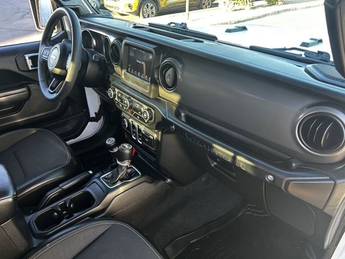 Certified 2023 Jeep Wrangler Freedom Edition image 11