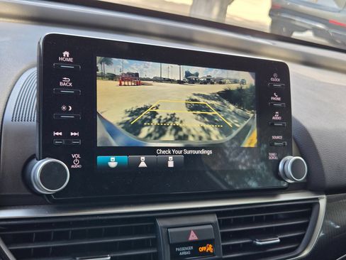 Used 2022 Honda Accord Sport image 16