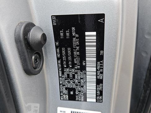 Used 2022 Toyota Sienna XSE image 17