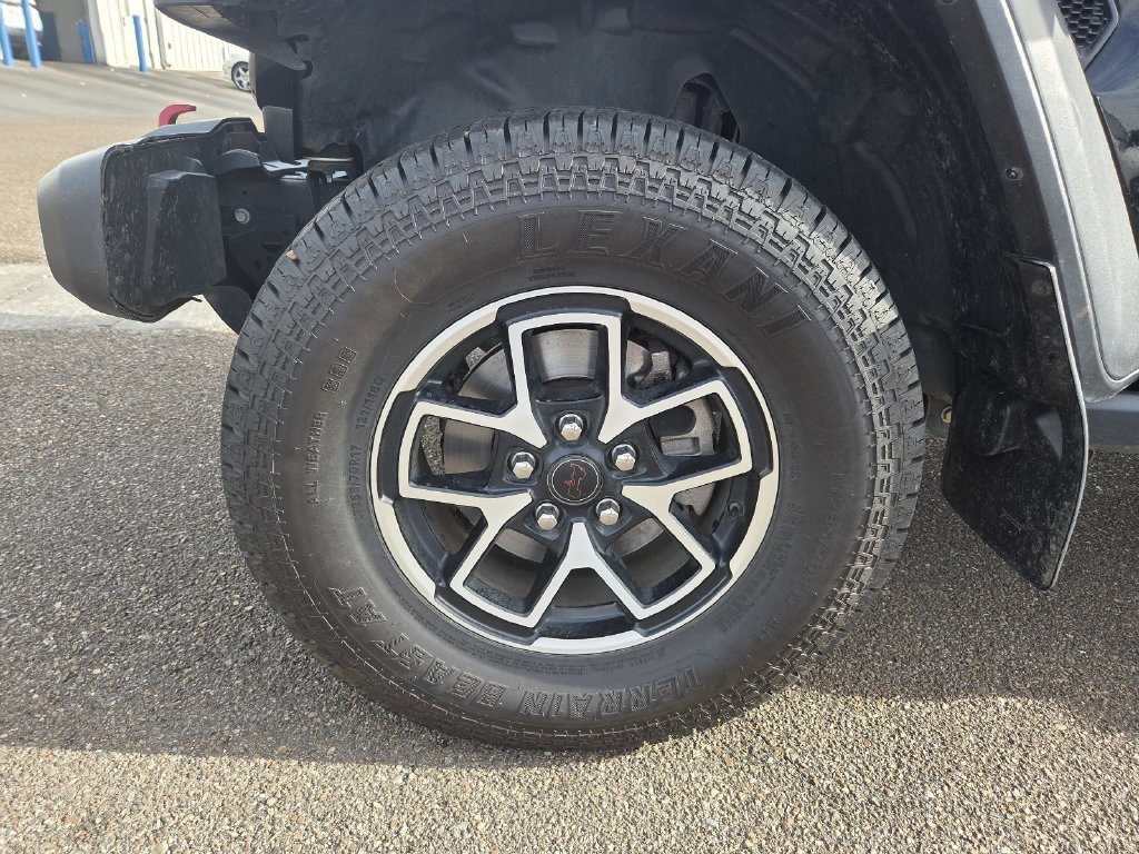 Used 2024 Jeep Wrangler Unlimited Rubicon AWD/4WD image 24