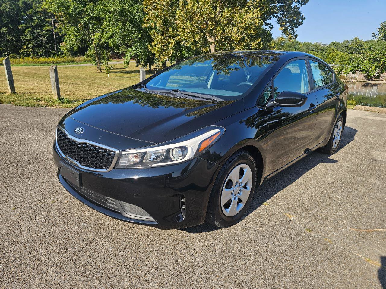 Used 2017 Kia Forte LX w/ LX Popular Package FWD image 11