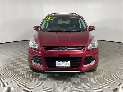 Used 2016 Ford Escape Titanium w/ Equipment Group 301A image 28