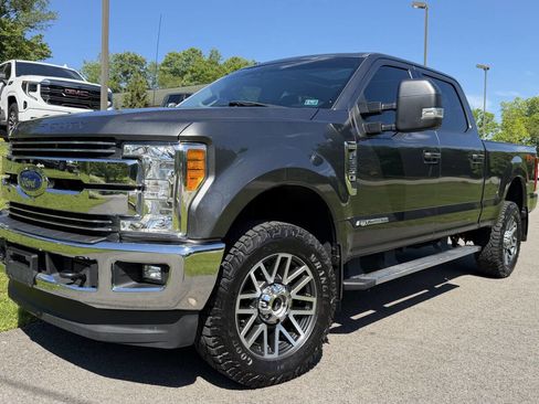 Used 2017 Ford F250 Lariat w/ Lariat Ultimate Package AWD/4WD image 1