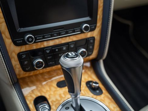 Used 2013 Bentley Flying Spur Flying Spur image 19