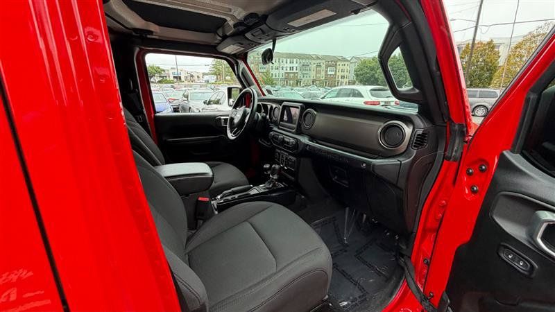 Used 2021 Jeep Wrangler 4WD Unlimited Sport image 7