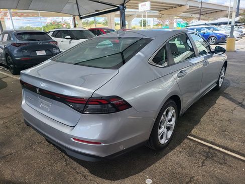 Used 2025 Honda Accord LX image 4