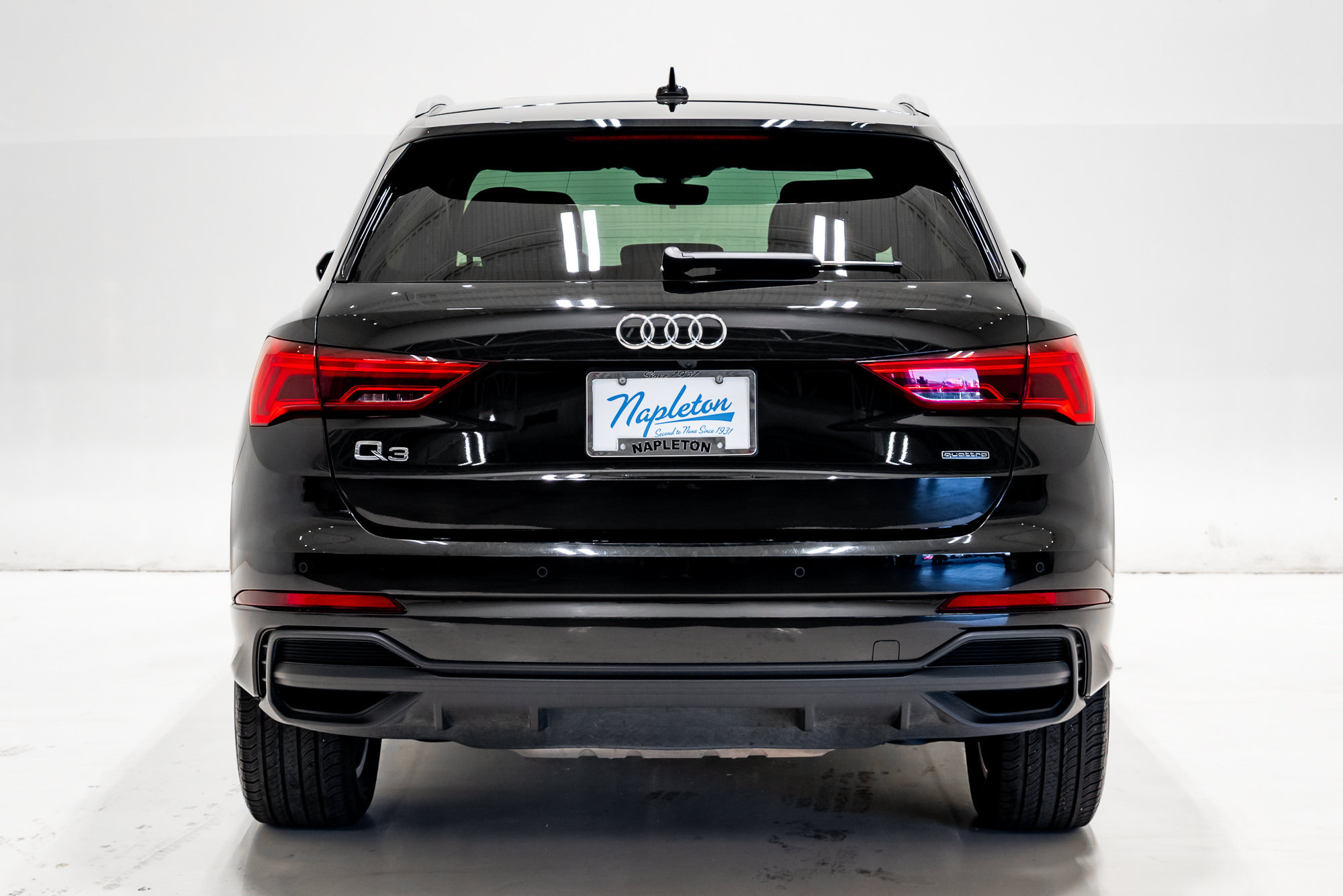 Used 2025 Audi Q3 2.0T Premium AWD/4WD image 37