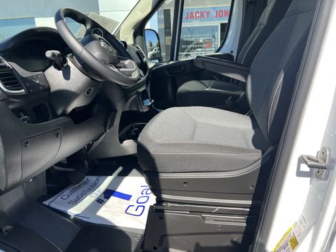 Used 2025 RAM ProMaster 2500 w/ Quick Order Package 22G SLT image 17