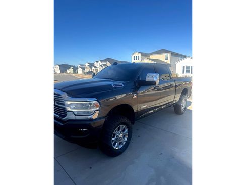 Used 2024 RAM 2500 Laramie image 11