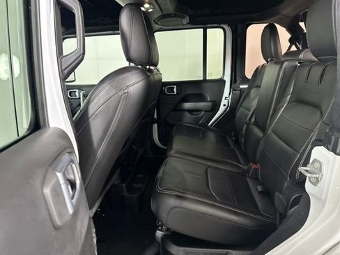 Used 2023 Jeep Wrangler Unlimited Sahara AWD/4WD image 25