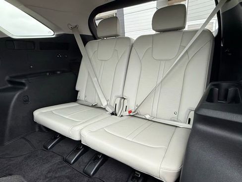 Used 2025 Kia Sorento SX image 21