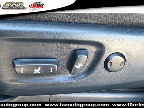 Used 2018 Toyota 4Runner TRD Off-Road Premium AWD/4WD image 12