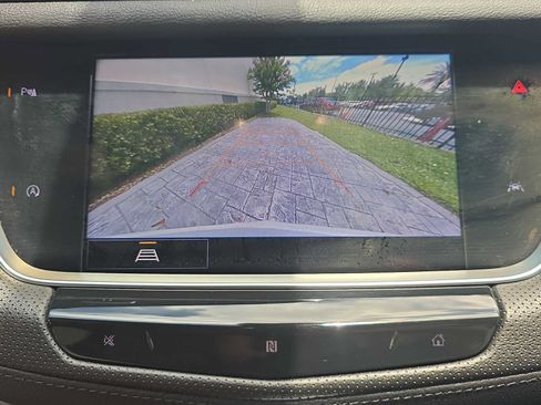 Used 2021 Cadillac XT6 Luxury FWD image 18