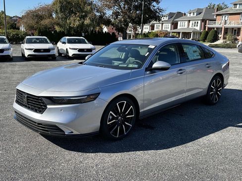 New 2025 Honda Accord Touring image 4