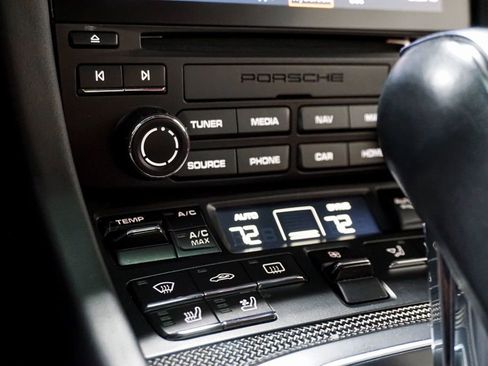 Used 2019 Porsche 911 4 Coupe image 21