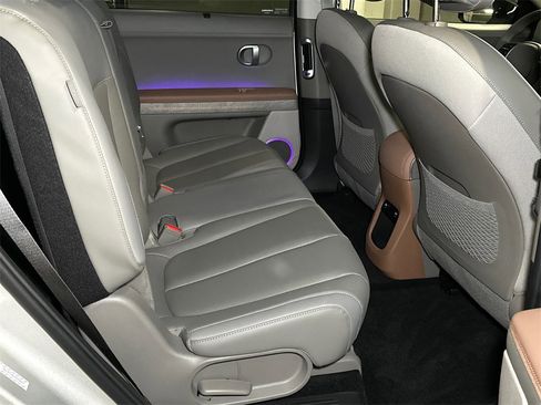 Used 2024 Hyundai Ioniq 5 Limited image 18