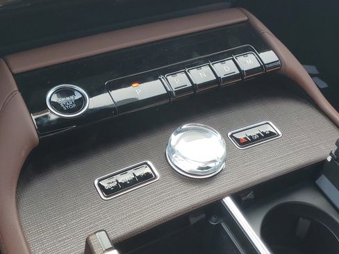 New 2026 Lincoln Navigator Reserve image 25