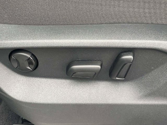 Certified 2026 Volkswagen Atlas SE FWD image 20