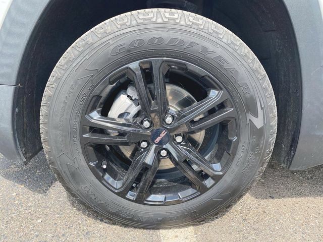 Used 2024 GMC Terrain AT4 AWD/4WD image 31