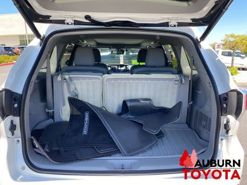 Used 2016 Toyota Highlander Limited Platinum AWD/4WD image 14