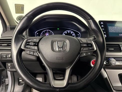 Used 2018 Honda Accord EX-L image 25