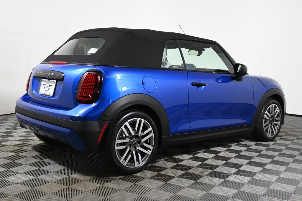 Used 2026 MINI Cooper S FWD image 8