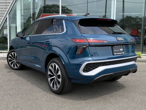 Certified 2026 Audi Q3 quattro 2.0T AWD/4WD image 3