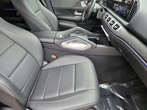 Certified 2025 Mercedes-Benz GLE 350 4MATIC image 6