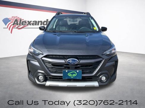 Used 2024 Subaru Outback Limited image 2