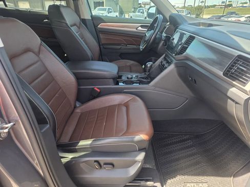 Used 2021 Volkswagen Atlas SEL Premium AWD/4WD image 17
