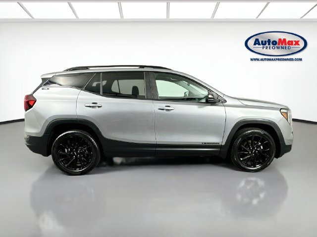 Used 2024 GMC Terrain SLE w/ Driver Convenience Package AWD/4WD image 10