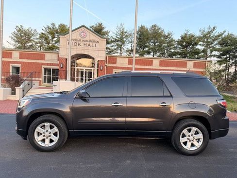 Used 2015 GMC Acadia SLE image 9