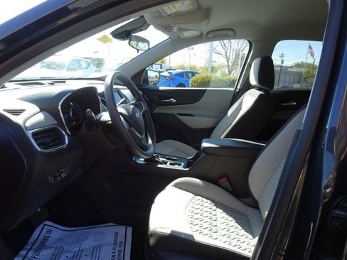 Certified 2022 Chevrolet Equinox LS w/ LS Convenience Package image 10