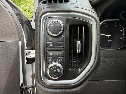 Used 2023 GMC Sierra 2500 Denali AWD/4WD image 19