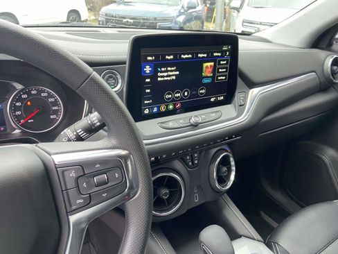 Certified 2025 Chevrolet Blazer LT image 12
