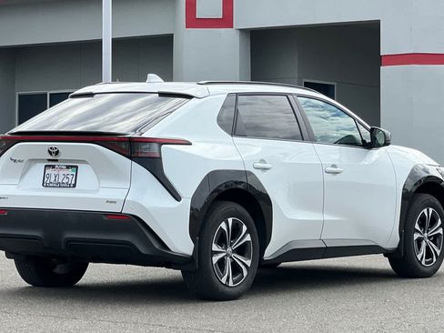 Certified 2024 Toyota bZ4X AWD w/ Weather Package image 2