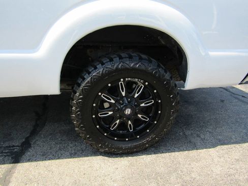 Used 2014 Ford F250 XL w/ Power Equipment Group image 4