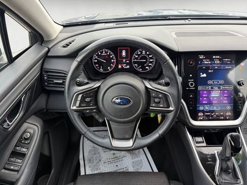 Used 2021 Subaru Outback Premium image 13