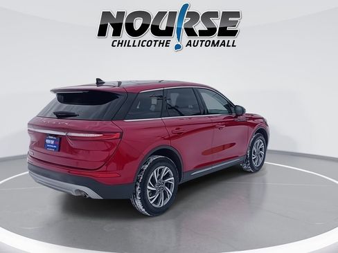 Used 2024 Lincoln Corsair AWD w/ Equipment Group 101A image 8