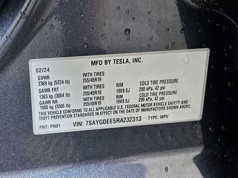 Used 2024 Tesla Model Y Long Range image 12