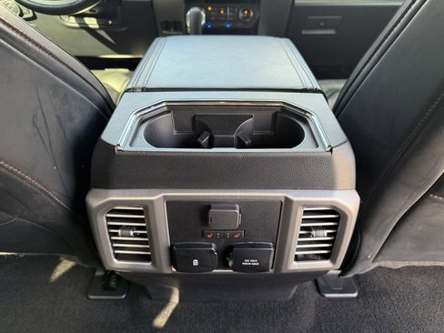 Used 2019 Ford F150 Platinum image 31