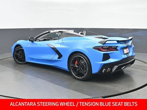 Used 2022 Chevrolet Corvette Stingray Premium Conv w/ Z51 Performance Package RWD image 5
