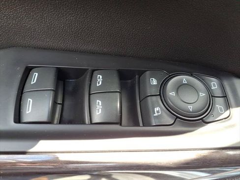 Used 2020 Chevrolet Silverado 1500 LTZ w/ LTZ Plus Package AWD/4WD image 14