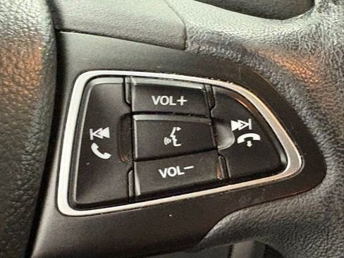 Used 2020 Ford EcoSport SE w/ SE Convenience Package image 15