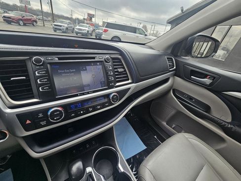 Used 2016 Toyota Highlander XLE image 36