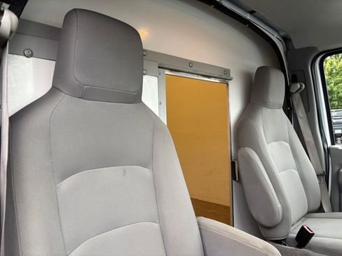 Used 2022 Ford E-350 and Econoline 350 Super Duty w/ Power Windows & Locks Group image 29