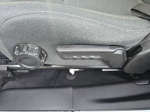 Certified 2024 Jeep Wrangler Sport S image 17