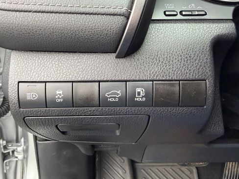 Used 2021 Toyota Camry SE image 22