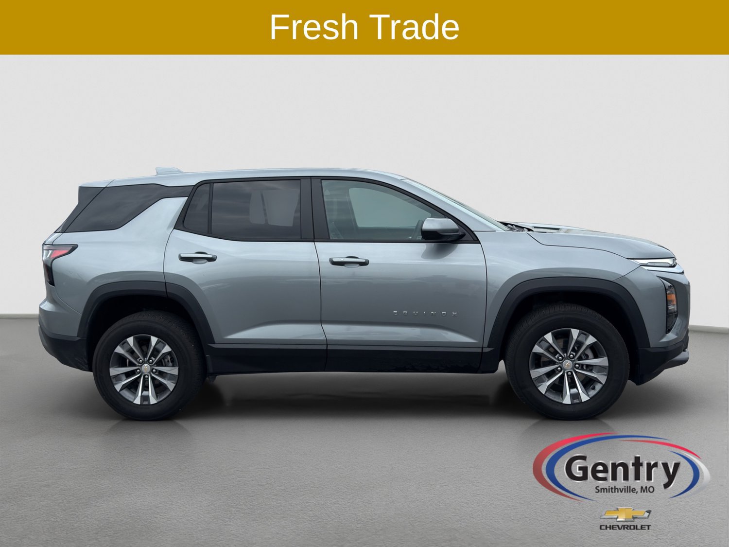 Used 2026 Chevrolet Equinox LT w/ Convenience Package II FWD image 7